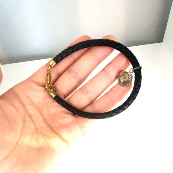 Black leather charm bracelet - Picture 5 of 6